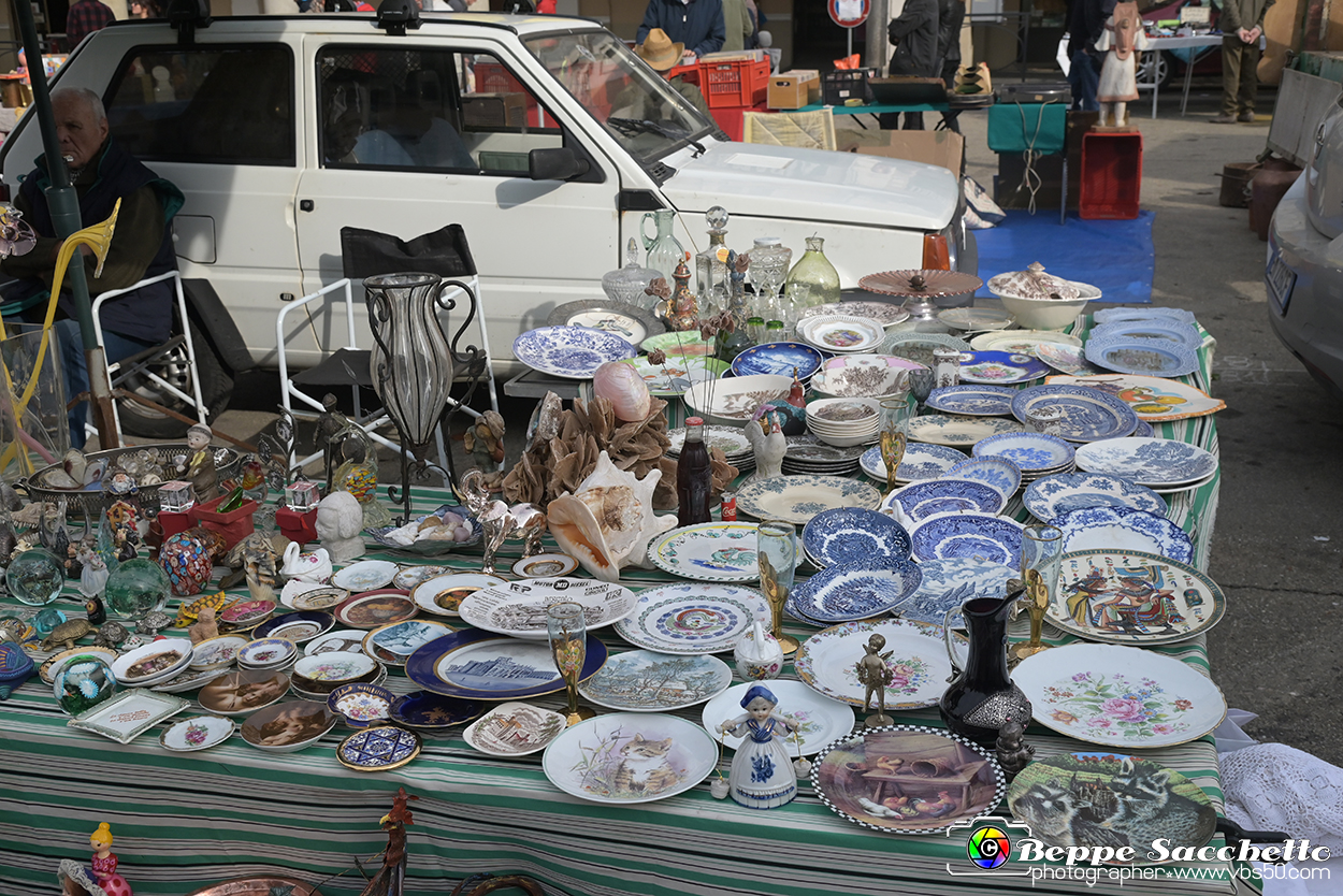 VBS_6680 - Mercatino dell'Antiquariato e dell'Hobbismo - Ottobre 2023.jpg